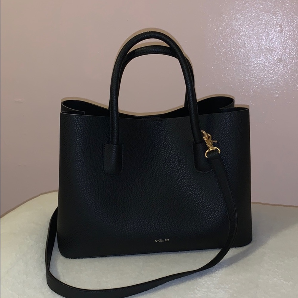 ANGELA ROI BLACK CHER TOTE